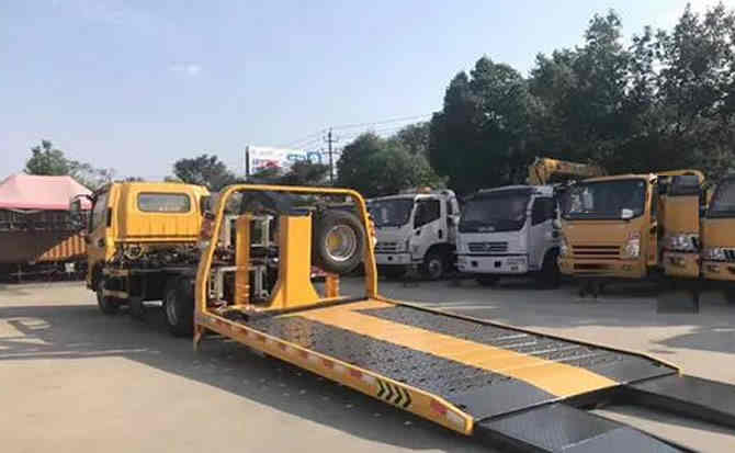 蕲春汽车中途维修案例